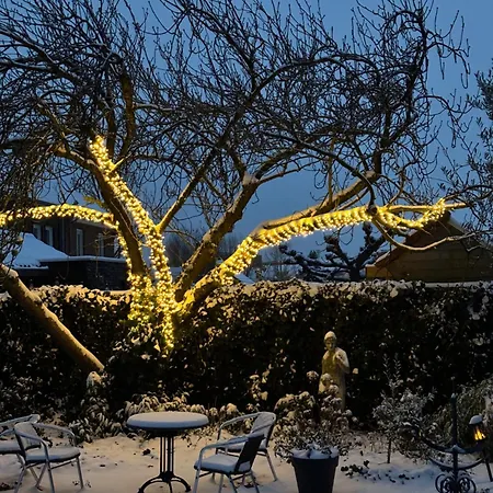 לינה וארוחת בוקר Atalanta-wellness Roermond 'de Wethouder' 3*